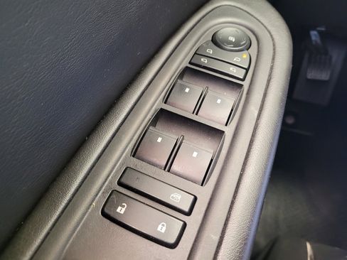Used 2014 Chevrolet Traverse LTZ AWD/4WD image 27