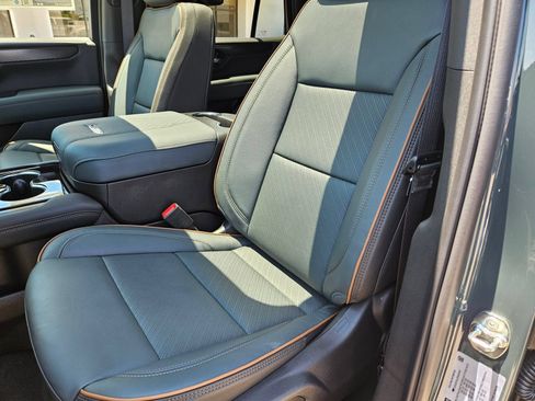 New 2026 GMC Yukon AT4 w/ AT4 Premium Plus Package AWD/4WD image 23