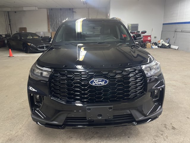 New 2027 Ford Explorer ST-Line AWD/4WD image 2