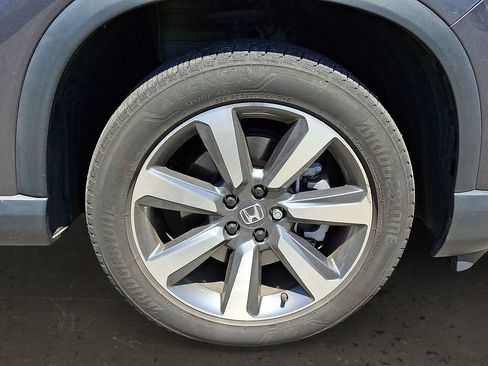 Used 2025 Honda Pilot Elite image 9