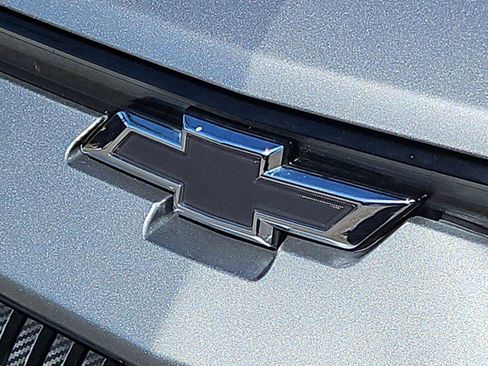 Used 2024 Chevrolet Equinox EV RS FWD image 29