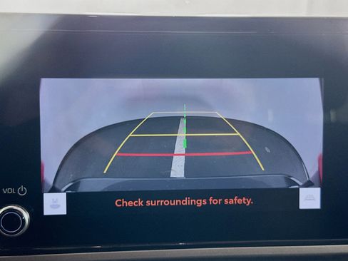 Used 2025 Toyota Camry LE image 23