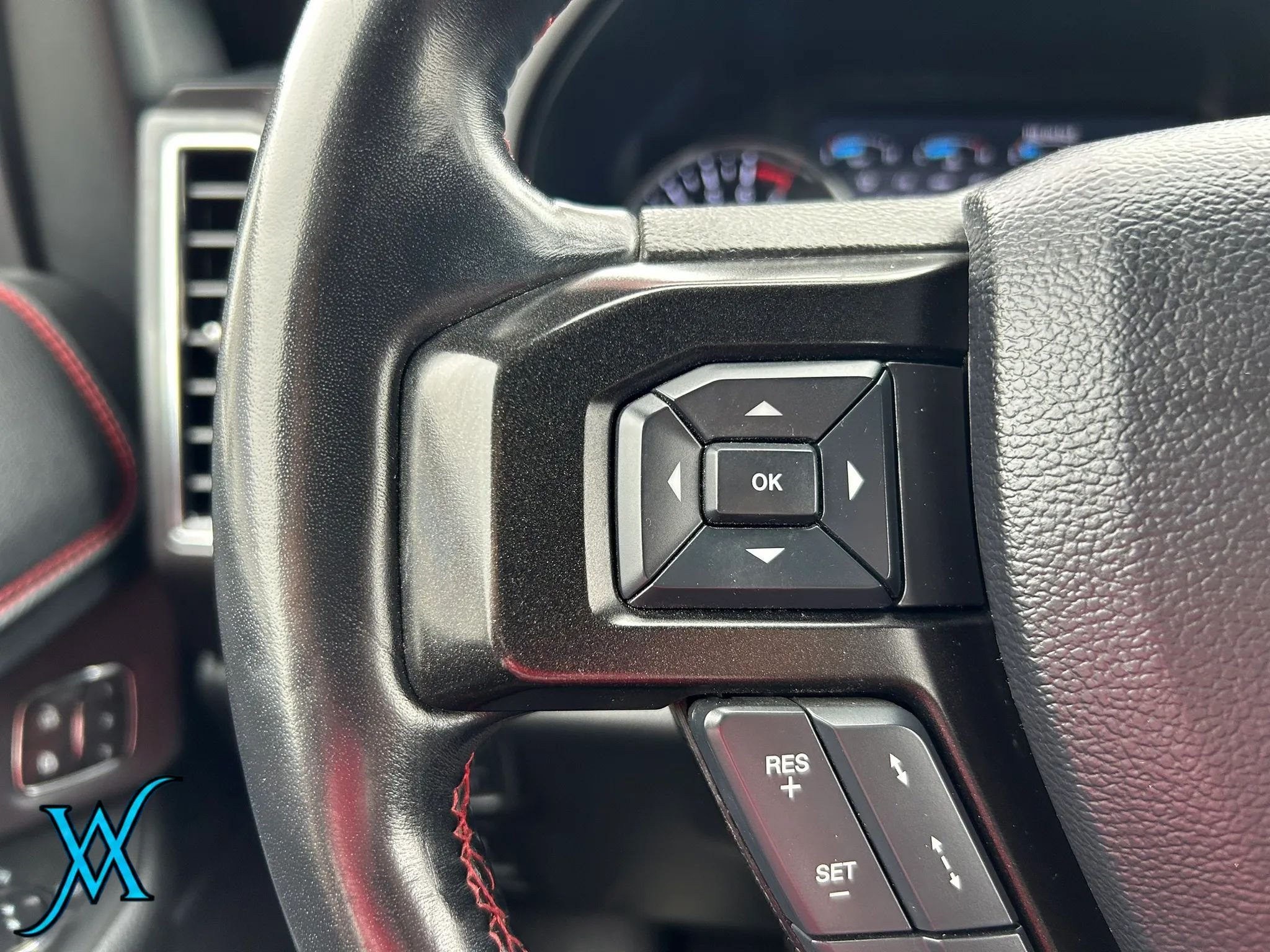 Used 2020 Ford Expedition Max Limited w/ Equipment Group 303A AWD/4WD image 35