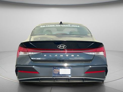 New 2026 Hyundai Elantra SEL Sport Premium FWD image 4