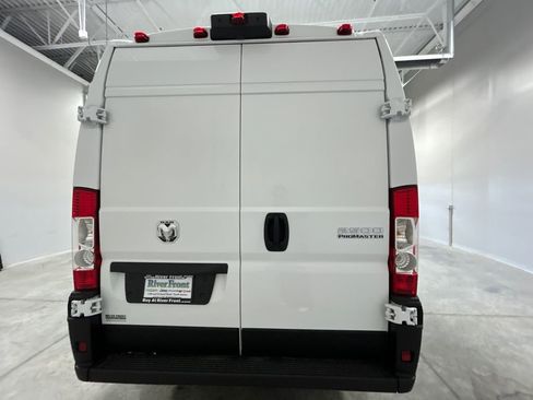 New 2026 RAM ProMaster 2500 w/ Convenience Group FWD image 7