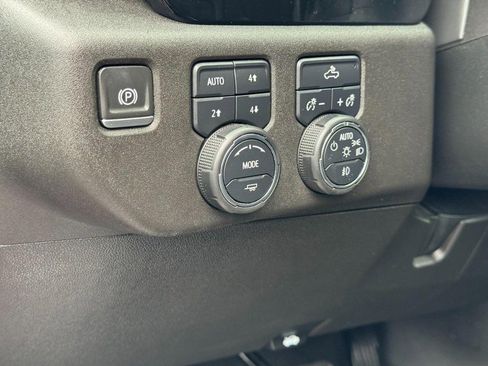 Used 2023 Chevrolet Silverado 1500 RST w/ Z71 Off-Road Package image 17