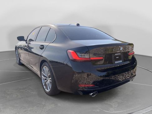 Used 2023 BMW 330i Sedan w/ Convenience Package RWD image 3