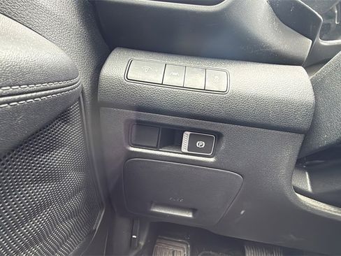 Used 2023 Hyundai Santa Fe SEL image 28