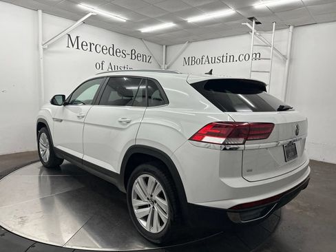 Used 2021 Volkswagen Atlas Cross Sport SE w/ Panoramic Sunroof Package AWD/4WD image 3