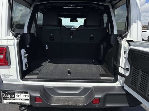 New 2026 Jeep Wrangler Unlimited Sahara image 7