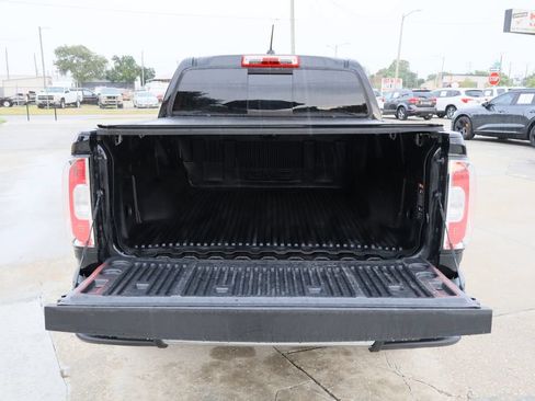 Used 2020 GMC Canyon SLE w/ Elevation Edition RWD image 24