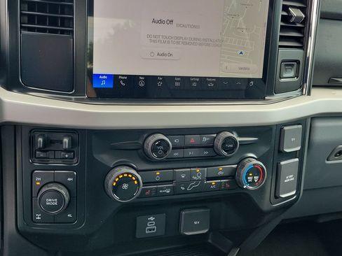 New 2026 Ford F250 XLT w/ XLT Premium Package AWD/4WD image 28