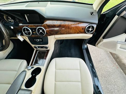 Used 2014 Mercedes-Benz GLK 350 2WD image 10