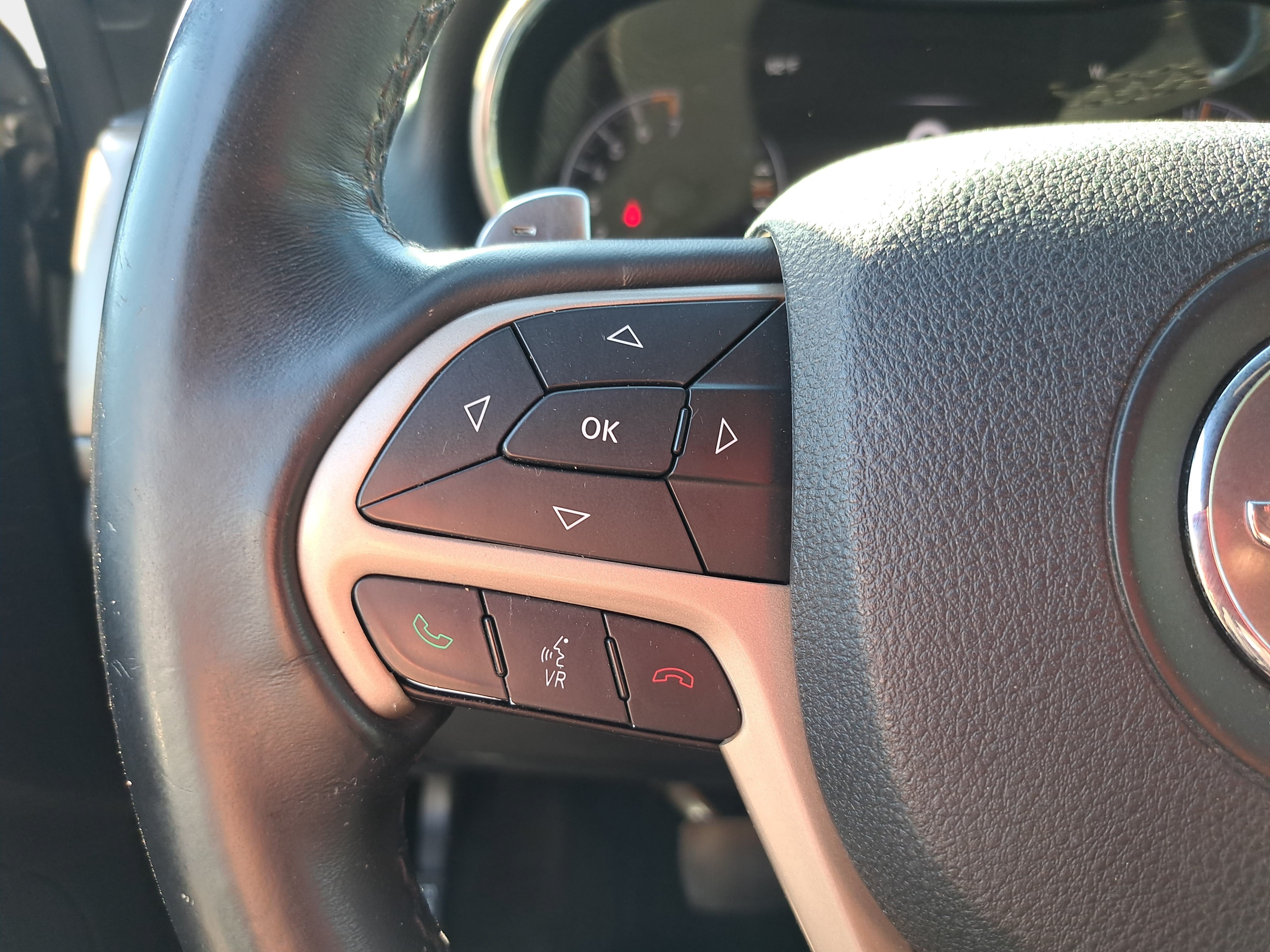 Used 2014 Jeep Grand Cherokee Laredo w/ Quick Order Package 23E AWD/4WD image 16