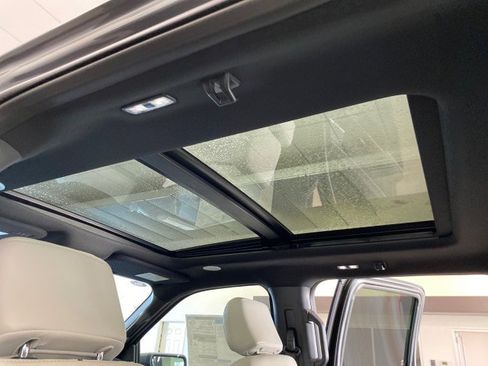 New 2023 Ford F150 Lightning Platinum image 17