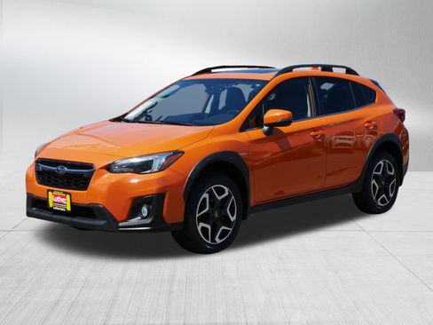 Used 2019 Subaru Crosstrek 2.0i Limited w/ Moonroof Package w/Navigation AWD/4WD image 3