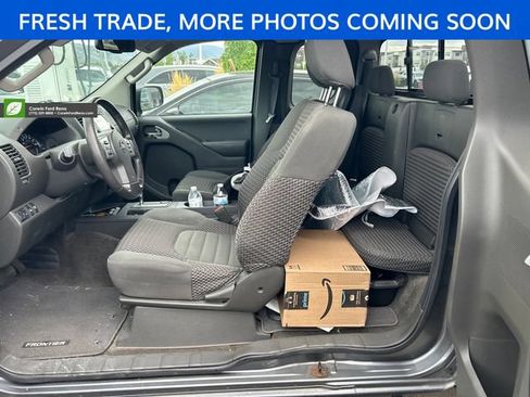 Used 2016 Nissan Frontier SV w/ SV Value Truck Package AWD/4WD image 9