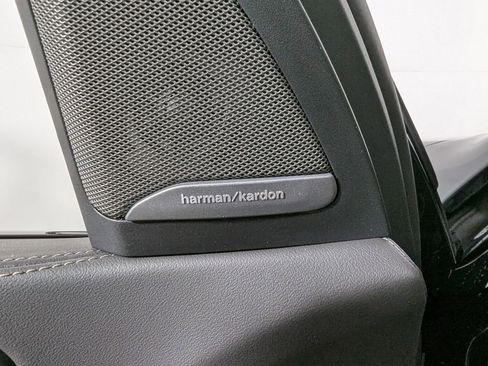 New 2026 BMW X5 xDrive50e image 12