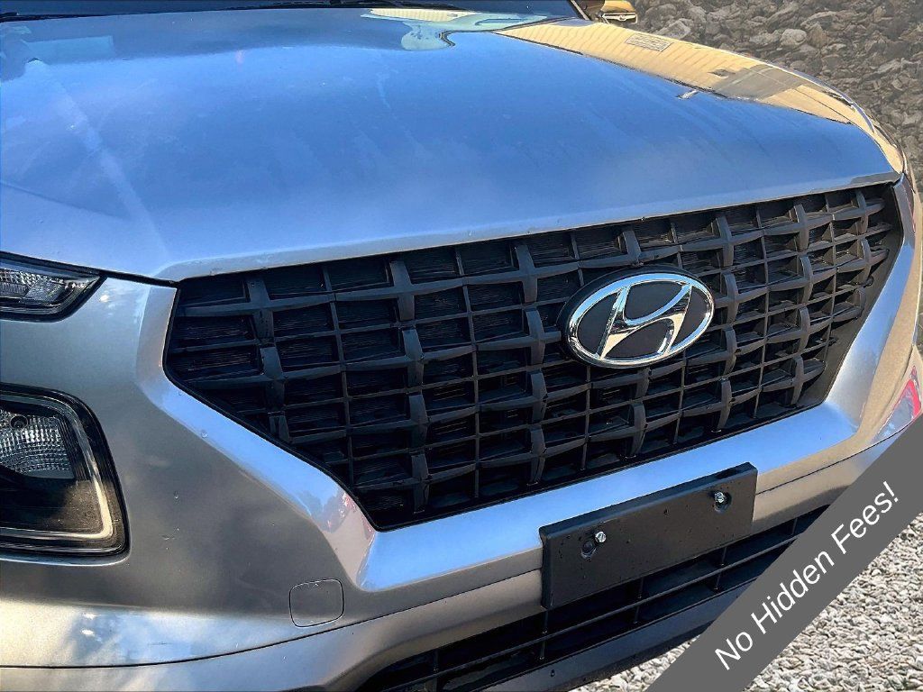 Used 2024 Hyundai Venue SE FWD image 24