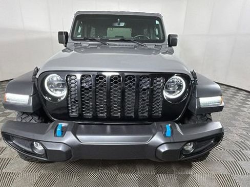 Used 2023 Jeep Wrangler Unlimited w/ Cold Weather Group AWD/4WD image 8