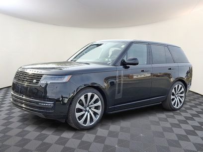 New 2025 Land Rover Range Rover SE