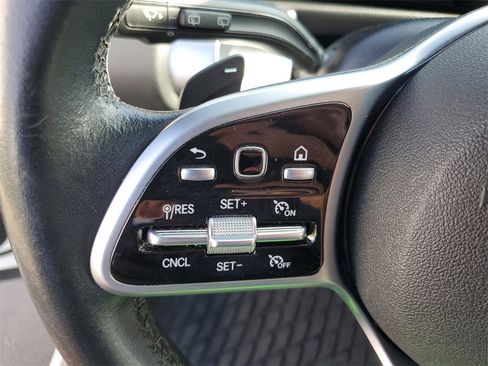 Used 2021 Mercedes-Benz GLB 250 4MATIC image 25