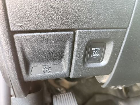 Used 2022 RAM 2500 Limited AWD/4WD image 44