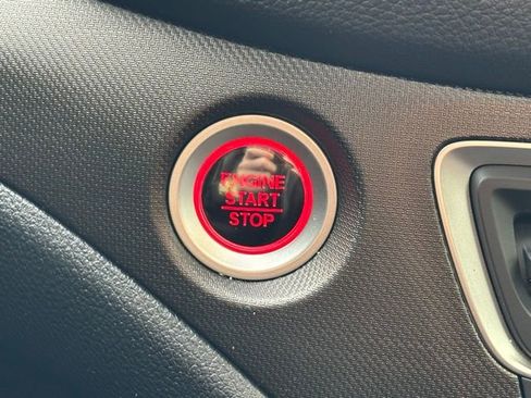 Used 2022 Honda Pilot TrailSport image 18