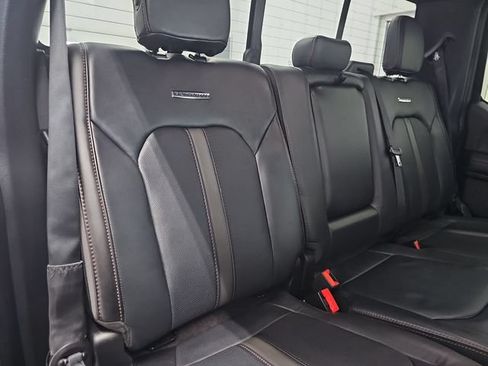 Used 2019 Ford F150 Platinum AWD/4WD image 32