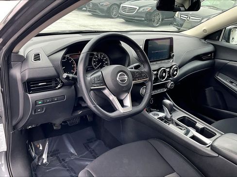 Used 2021 Nissan Sentra SV image 17