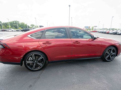Certified 2025 Honda Accord Sport image 6