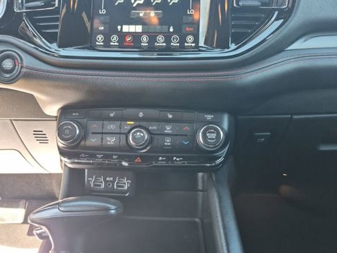 Certified 2023 Dodge Durango GT image 44