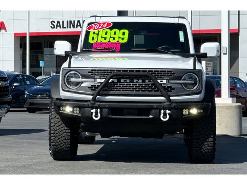 Used 2024 Ford Bronco Badlands image 9