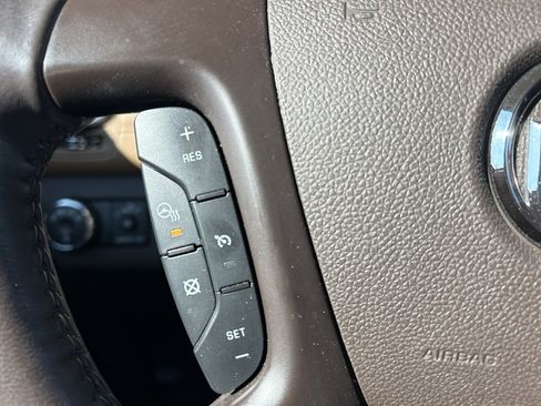 Used 2017 Buick Enclave Premium w/ Experience Buick Package image 18