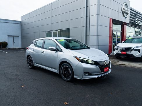 Used 2023 Nissan Leaf SV Plus image 27