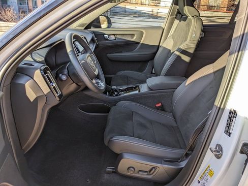 Certified 2023 Volvo XC40 Recharge Plus w/ Protection Package Premier image 11