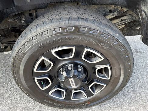 Used 2024 Ford F250 Platinum w/ FX4 Off-Road Package image 19
