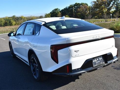 New 2025 Kia K4 GT-Line w/ GT-Line Premium Package image 5
