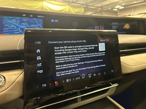 Used 2024 Lincoln Nautilus Premier w/ Equipment Group 102A image 18