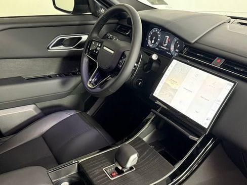 Used 2026 Land Rover Range Rover Velar Dynamic SE AWD/4WD image 36