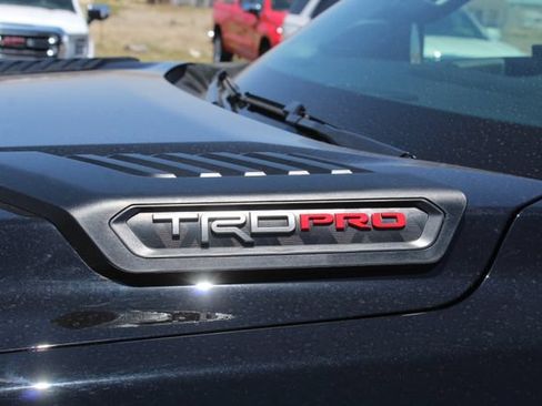Used 2025 Toyota Sequoia TRD Pro AWD/4WD image 18