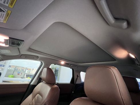 Used 2024 Nissan Pathfinder Platinum w/ Cargo Package image 10