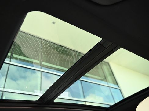 Used 2021 BMW X5 xDrive40i w/ M Sport Package image 28