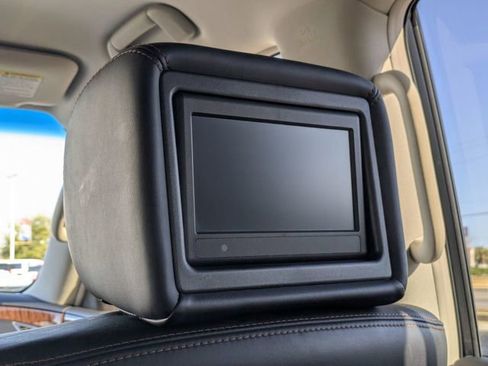 Used 2017 Nissan Armada Platinum w/ Captain Seat Package image 8