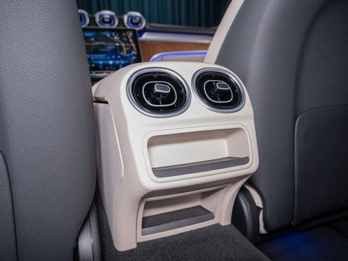 Certified 2025 Mercedes-Benz C 300 Sedan image 23