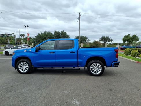 Used 2025 Chevrolet Silverado 1500 Custom RWD image 2