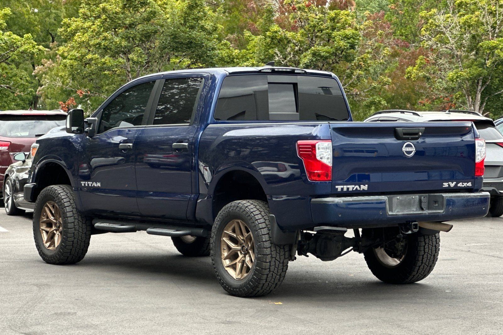 Used 2023 Nissan Titan SV w/ SV Convenience Package AWD/4WD image 6
