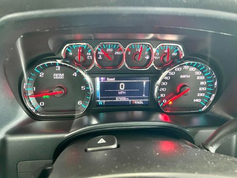 Used 2018 Chevrolet Silverado 1500 LT w/ All Star Edition image 21