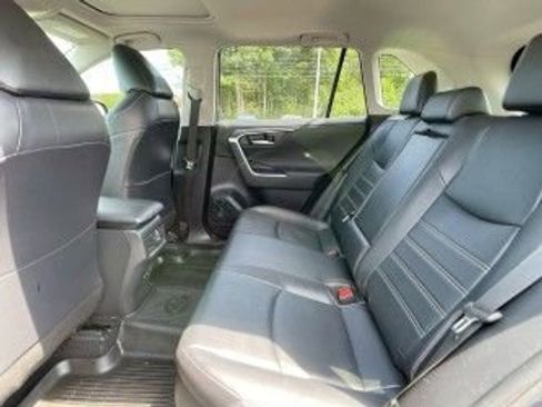 Used 2020 Toyota RAV4 Limited w/ All Weather Liner Package image 10