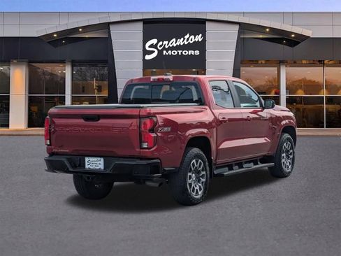 Used 2023 Chevrolet Colorado Z71 w/ Z71 Convenience Package 2 AWD/4WD image 5